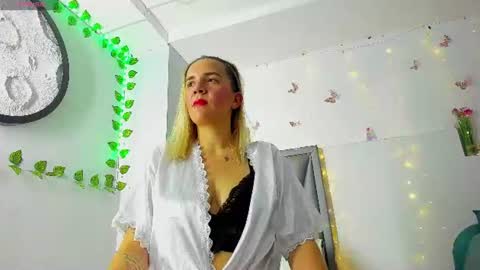 mia_salome23 online show from 06-23-26, 01:53