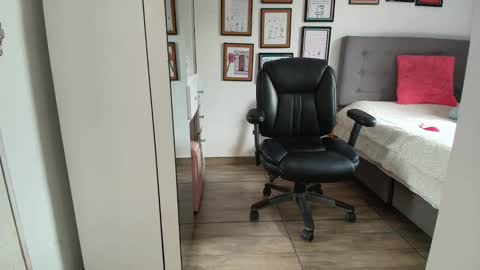 Mia Sepulveda online show from 04-11-26, 03:05