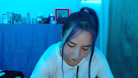 Snapshot of mia_smithl chatting on 03-04-25, 06:37 mia_smithl online show from 03-04-25, 06:37