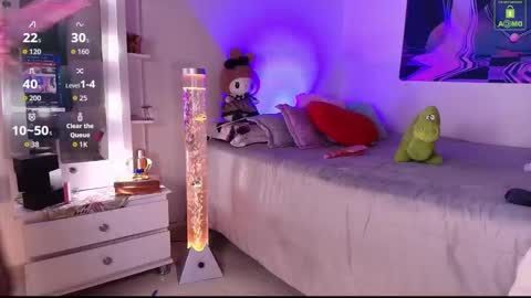 Mia  online show from 03-07-26, 03:47