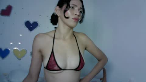 Snapshot of mia_suarez4 chatting on 05-28-26, 12:41 MIA suarez4 online show from 05-28-26, 12:41