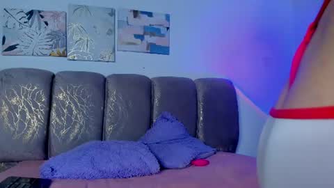 mia_sweetie1 online show from 07-17-26, 07:08