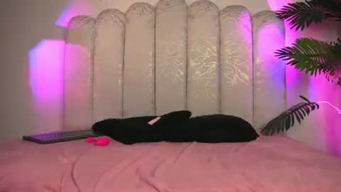 mia_sweetie1 online show from 07-30-26, 07:13