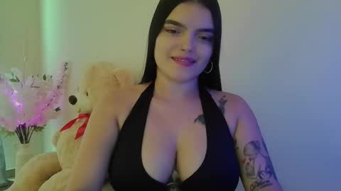 Snapshot of mia_thopsom chatting on 02-19-26, 02:57 mia_thopsom online show from 02-19-26, 02:57
