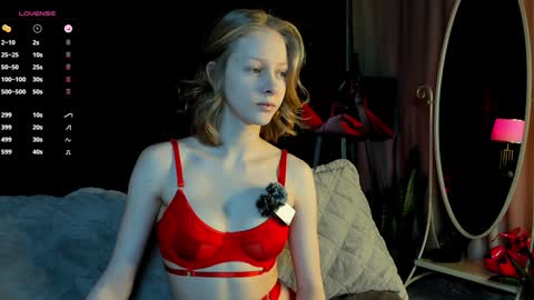 Mia online show from 01-09-25, 05:22