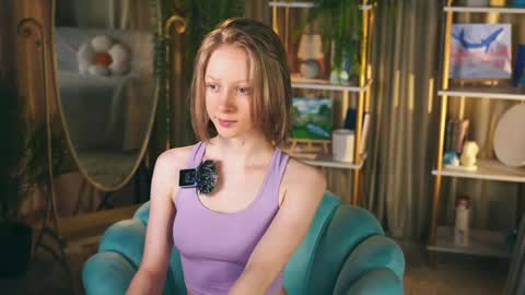 Snapshot of mia_vebes chatting on 06-05-26, 07:30 Mia online show from 06-05-26, 07:30