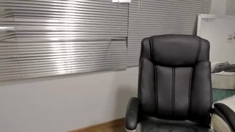 Snapshot of mia_velmont chatting on 07-19-26, 02:26 Miaaa online show from 07-19-26, 02:26