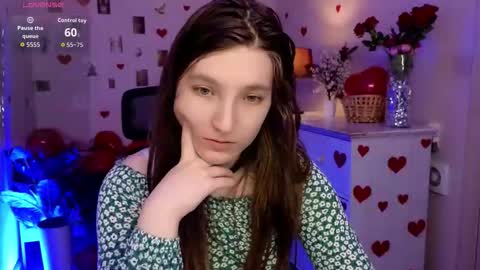 Mia online show from 02-18-26, 10:33