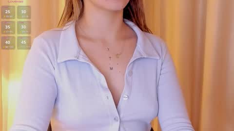 Mia White  online show from 03-24-26, 12:54