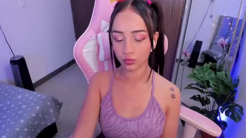 mia  nicolle online show from 02-26-25, 02:59