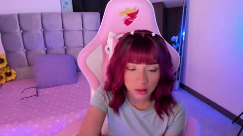 mia  nicolle online show from 09-11-25, 03:39