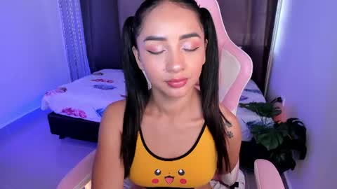 mia  nicolle online show from 07-16-26, 02:12
