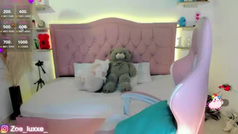 Mia online show from 05-01-26, 09:19