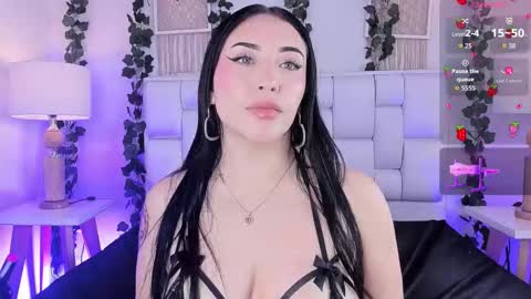 Mia online show from 10-30-25, 11:55