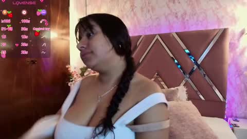 Snapshot of miaa_smiith1 chatting on 02-04-25, 12:11 miaa_smiith1 online show from 02-04-25, 12:11