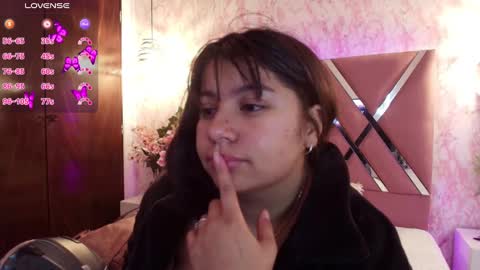 Snapshot of miaa_smiith1 chatting on 02-26-25, 12:14 miaa_smiith1 online show from 02-26-25, 12:14