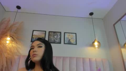 Mia online show from 01-13-26, 03:12