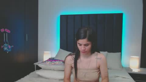 miaandnaty1 online show from 01-03-25, 10:09