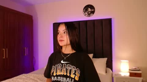 miaandnaty1 online show from 09-26-25, 02:59