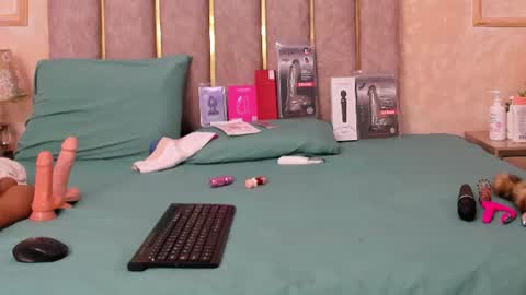 Miaasummer online show from 07-30-26, 11:42