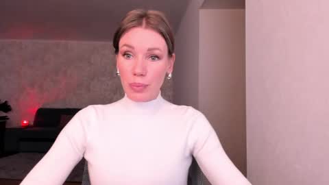Snapshot of miababy14 chatting on 05-01-26, 05:23 Mia online show from 05-01-26, 05:23