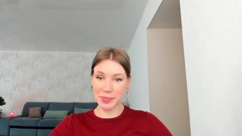 Snapshot of miababy14 chatting on 05-05-26, 04:31 Mia online show from 05-05-26, 04:31