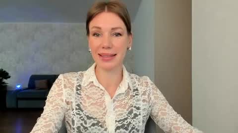Snapshot of miababy14 chatting on 05-06-26, 04:30 Mia online show from 05-06-26, 04:30