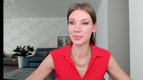 Snapshot of miababy14 chatting on 05-19-26, 04:30 Mia online show from 05-19-26, 04:30