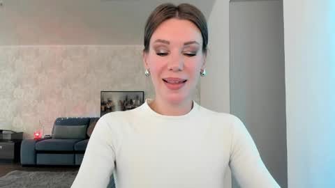 Snapshot of miababy14 chatting on 06-03-26, 04:37 Mia online show from 06-03-26, 04:37