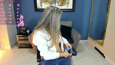 MiaCarper online show from 02-17-25, 01:36