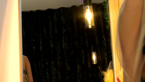 Snapshot of miacharm1 chatting on 02-09-26, 09:19 Mia online show from 02-09-26, 09:19