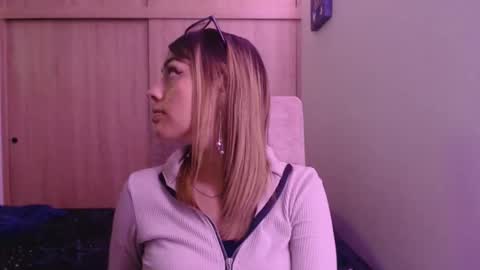 Miia  online show from 03-04-26, 02:06