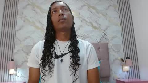 MiaCoock online show from 01-13-26, 01:05