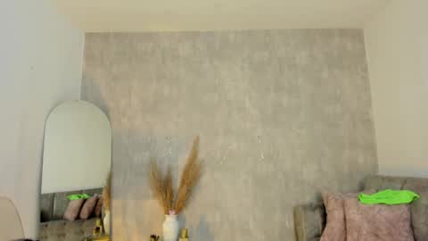 miacooper online show from 01-21-25, 12:29