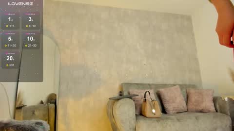 miacooper online show from 02-11-25, 12:16