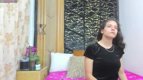 MiaCours online show from 04-27-26, 07:01