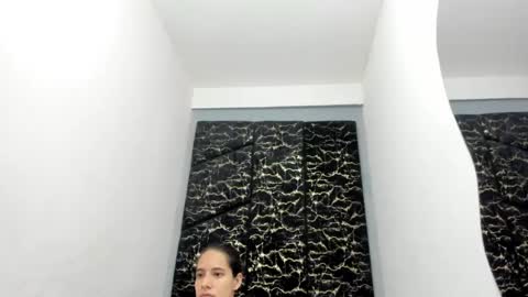 Snapshot of miacours chatting on 07-05-26, 02:35 MiaCours online show from 07-05-26, 02:35