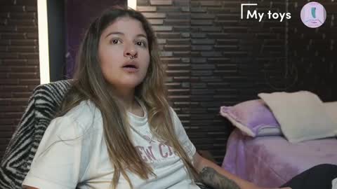 Mia online show from 02-14-25, 02:50