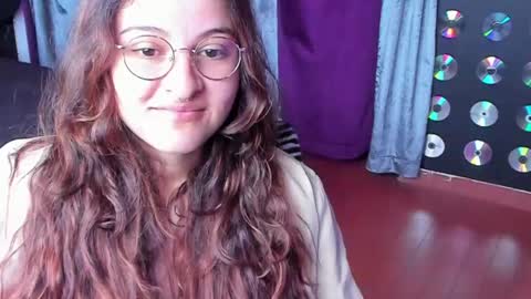 Mia online show from 05-18-26, 04:24