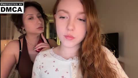 Snapshot of miafleur chatting on 06-02-26, 10:23 Mia online show from 06-02-26, 10:23