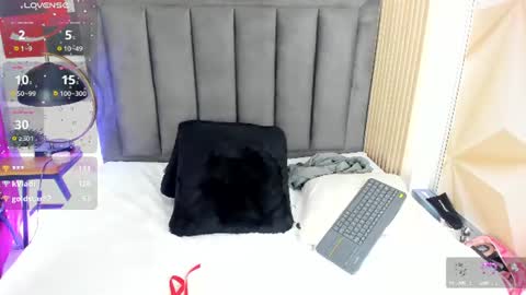 Snapshot of miaginger_ chatting on 07-14-26, 02:05 Mia online show from 07-14-26, 02:05