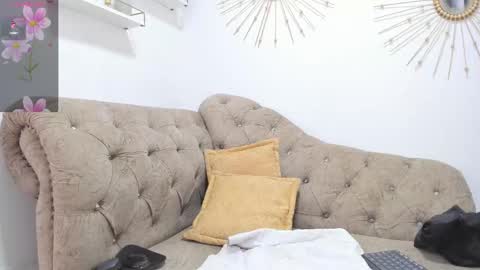 Miah Collins online show from 02-14-26, 02:03