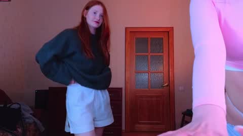 Snapshot of miakeler chatting on 01-24-25, 11:12 milanaaaa online show from 01-24-25, 11:12