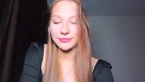 Snapshot of miakeler chatting on 02-12-25, 09:54 milanaaaa online show from 02-12-25, 09:54