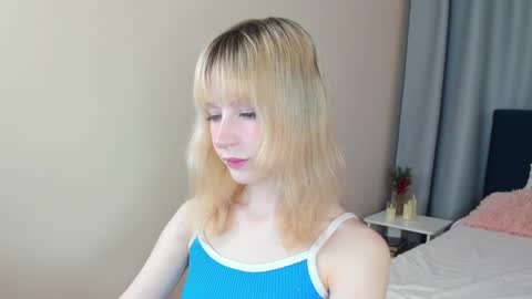 Snapshot of miakimiko chatting on 04-25-26, 01:52 miakimiko online show from 04-25-26, 01:52