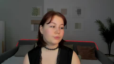 Snapshot of mialacrice chatting on 05-18-26, 06:08 mialacrice online show from 05-18-26, 06:08