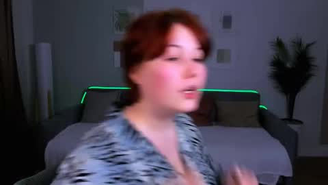 mialacrice online show from 06-05-26, 07:30