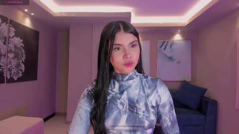 Call me Mia  online show from 12-21-25, 05:20