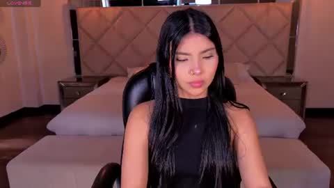 Call me Mia  online show from 06-21-26, 05:37