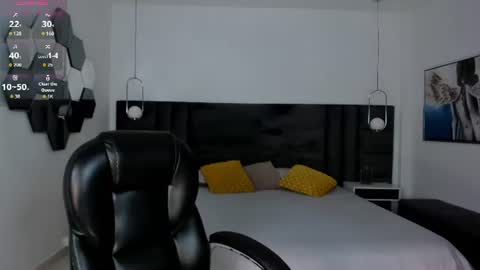 Call me Mia  online show from 06-23-26, 11:08